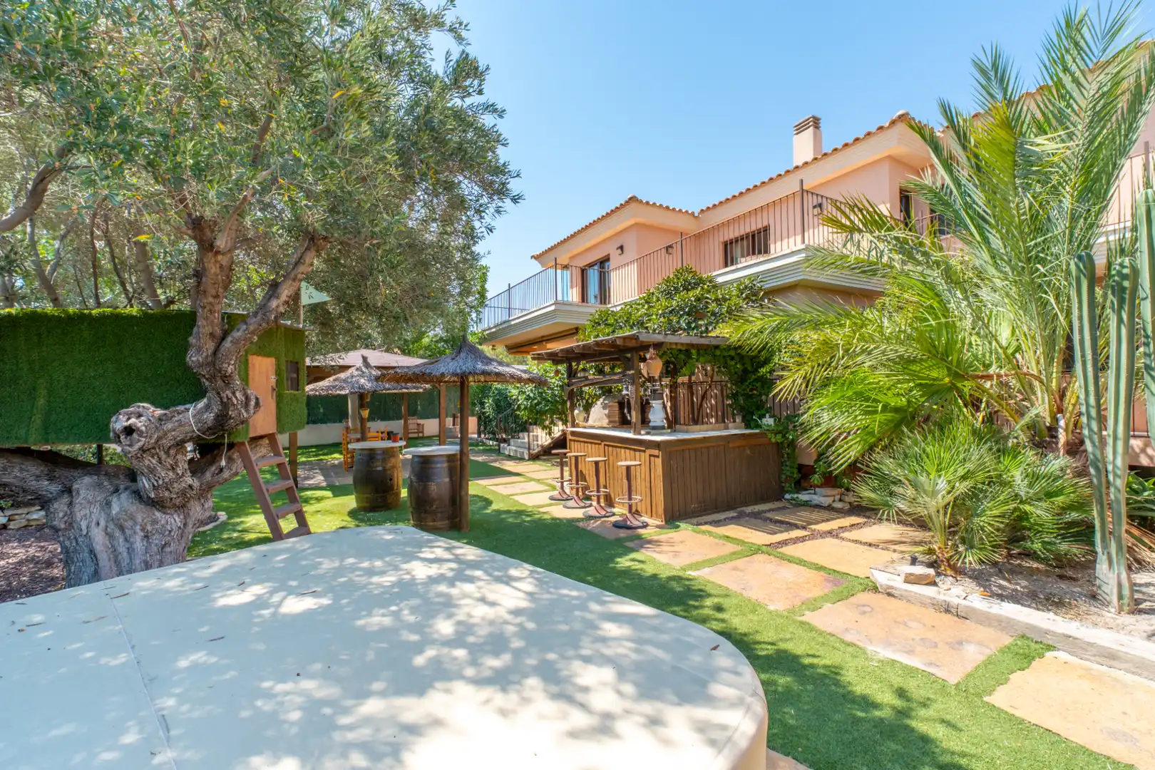 Garden of Houses for sale in El Campello  with Air Conditioner, Heating and Private garden