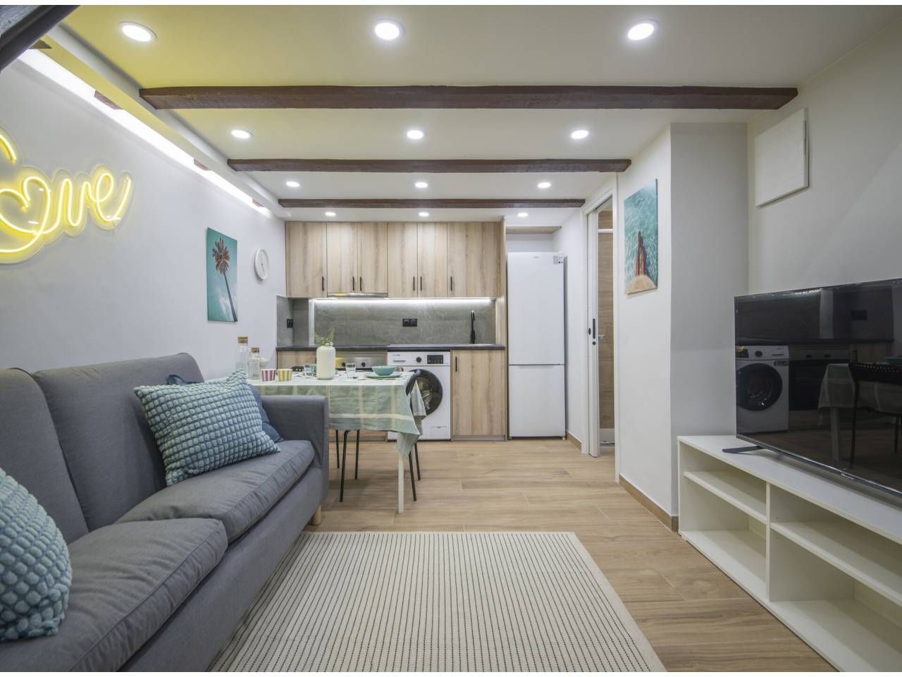 Sala de estar de Estudio en venta en  Barcelona Capital con Parquet y Amueblado