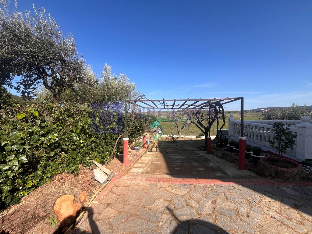 Jardín de Casa o chalet en venta en Cáceres Capital con Terraza y Piscina