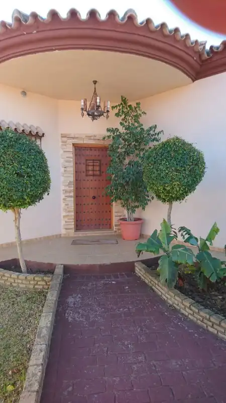 Casa o xalet en venda en Chiclana de la Frontera amb Aire condicionat, Calefacció i Jardí privat