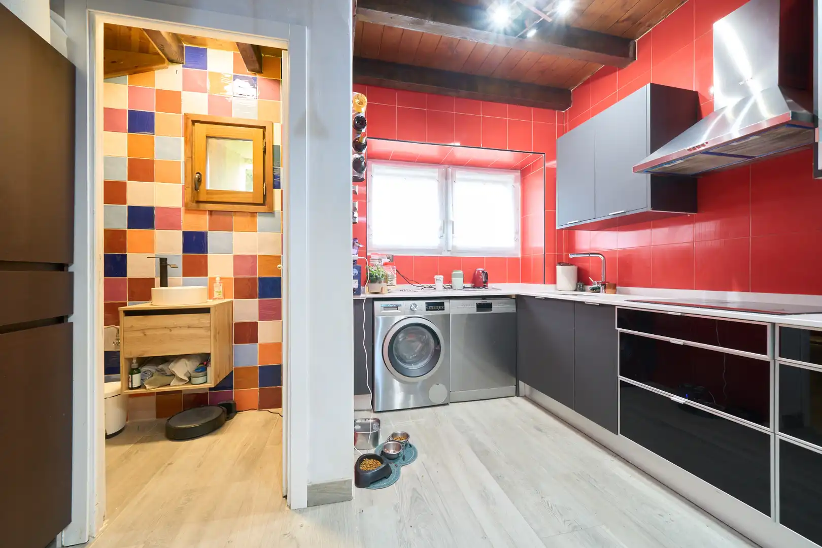 Cuina de Casa adosada en venda en Vitoria - Gasteiz amb Jardí privat, Terrassa i Traster