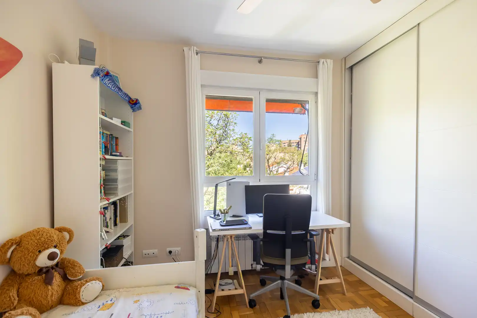 Schlafzimmer von Wohnung zum Verkauf in Madrid mit Klimaanlage, Heizung und Privatgarten