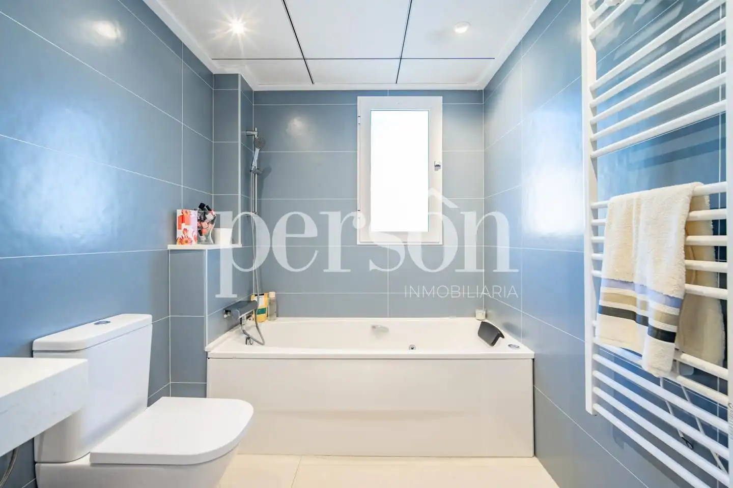 Bathroom of Houses for rent in Chiva  with Air Conditioner, Heating and Private garden
