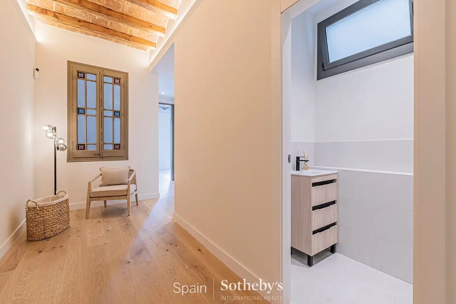 Apartament amb ascensor en venda a Gran Via de les Corts Catalanes, imagen 36