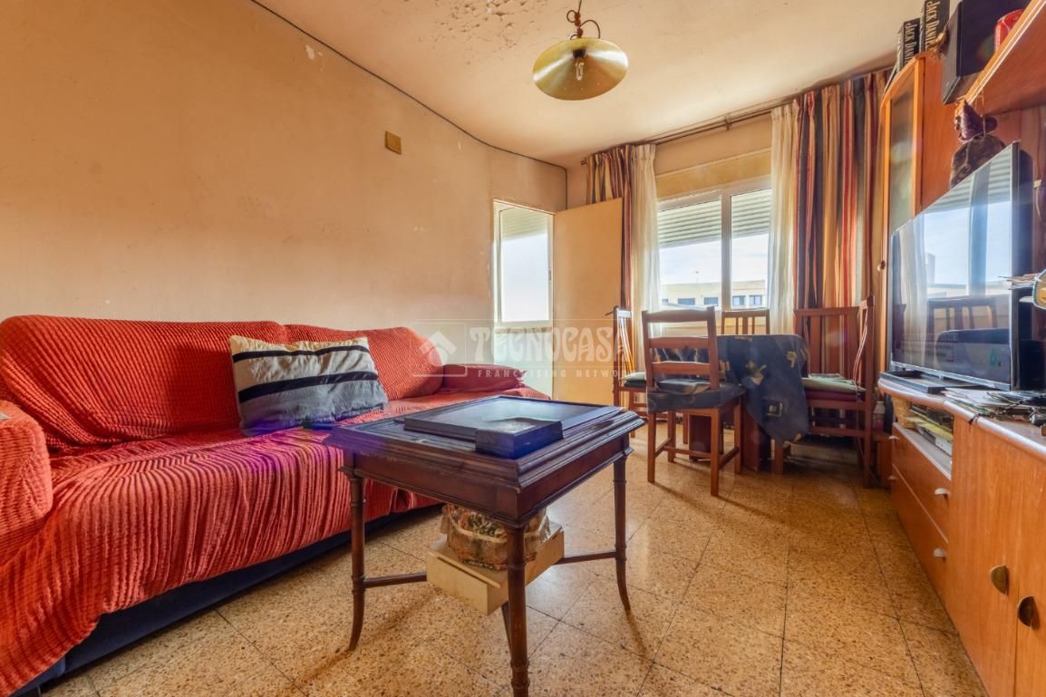 Pis en venda a Migjorn