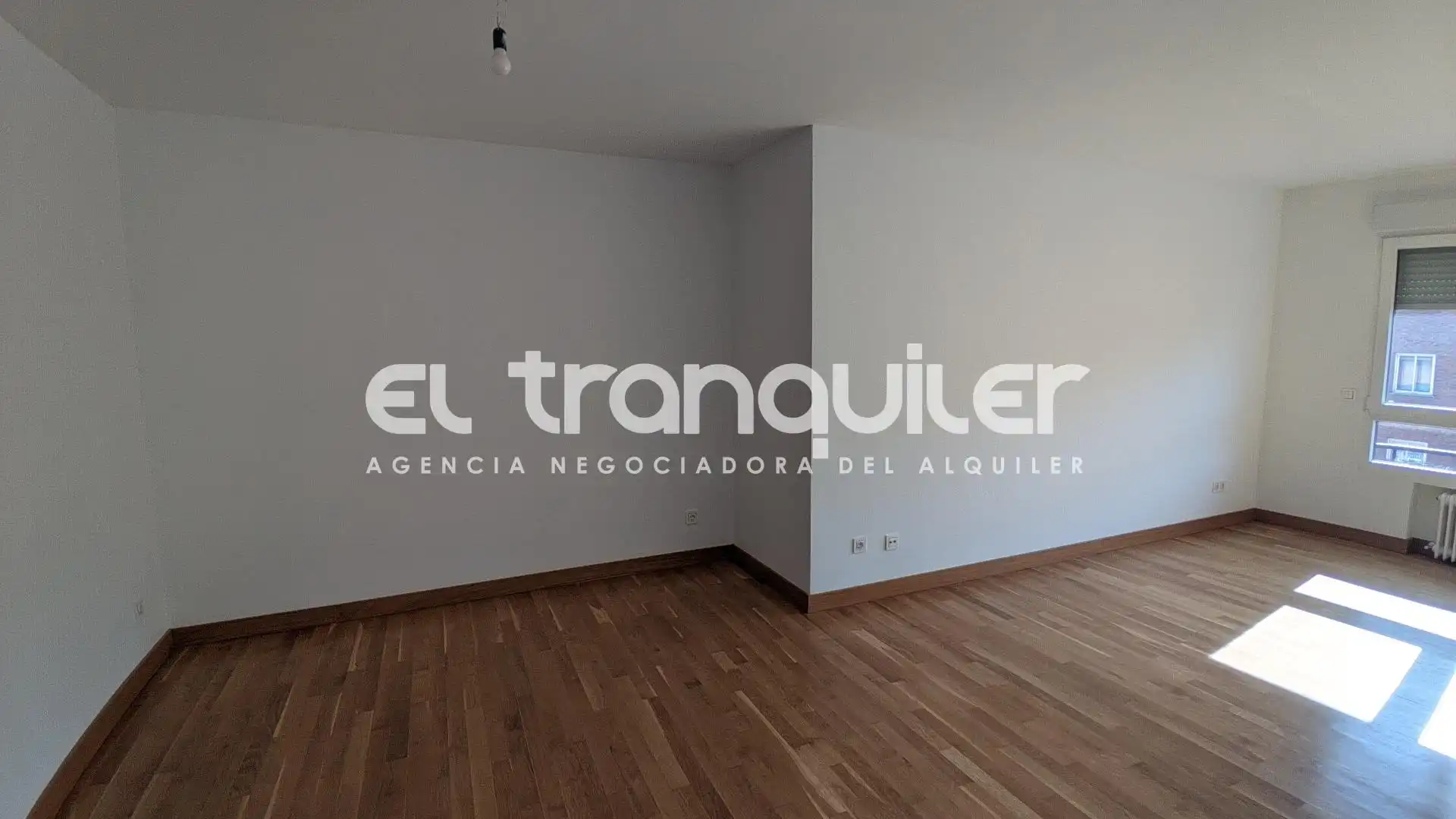 Wohnzimmer von Wohnung zum Verkauf in Madrid mit Klimaanlage, Parkett und Terrasse