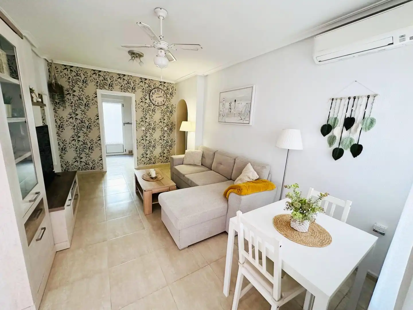 Bungalow amb piscina en venda a Calle L-2 LAGO SOL, imagen 5
