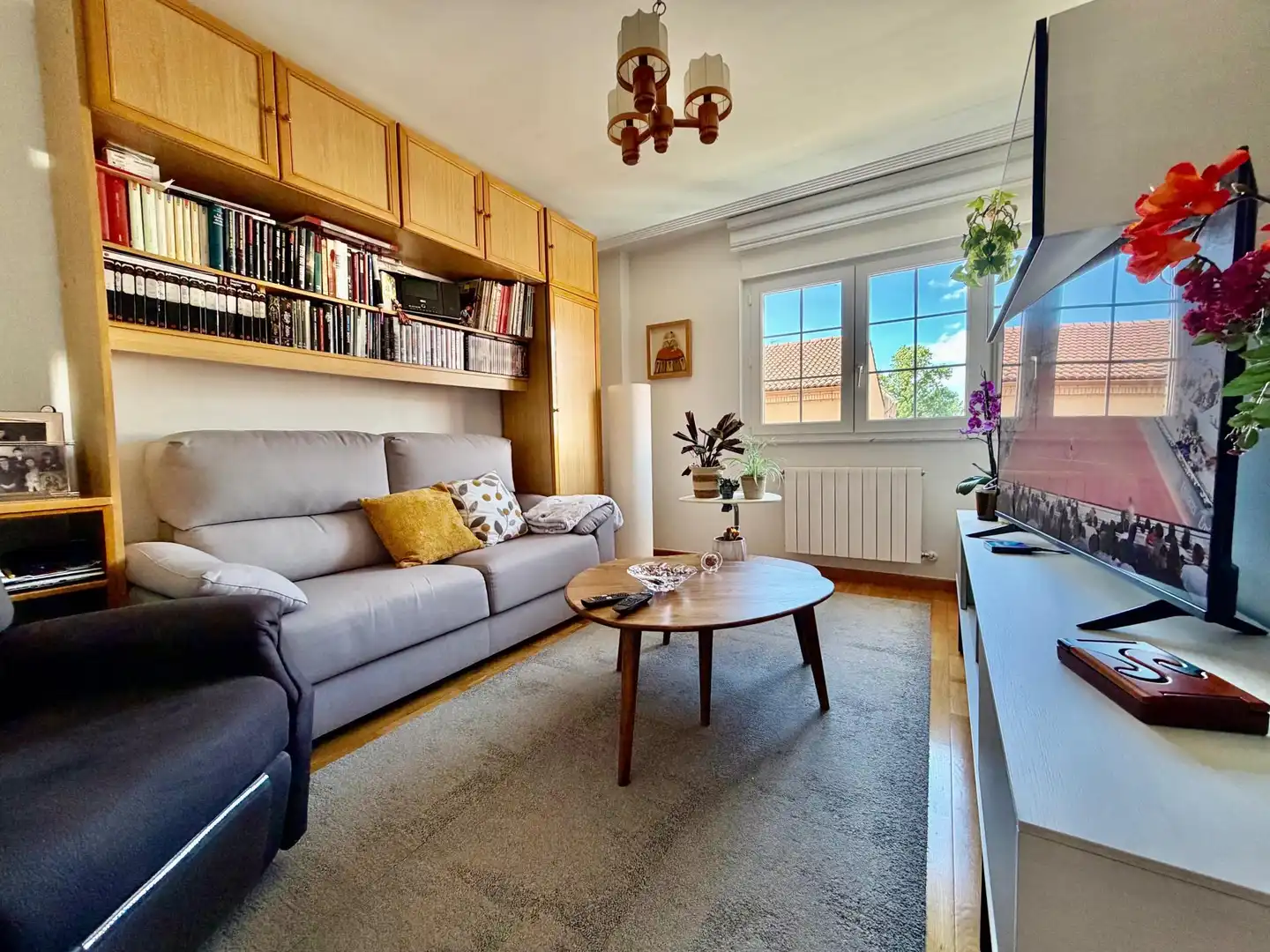 Sala de estar de Casa o chalet en venta en San Andrés del Rabanedo con Aire acondicionado, Terraza y Balcón