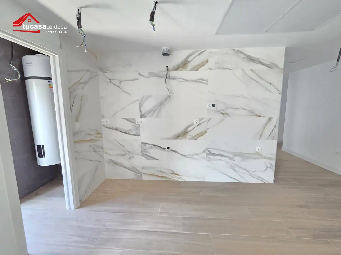 Bathroom of Flat for sale in Córdoba  with Terrace and Community pool