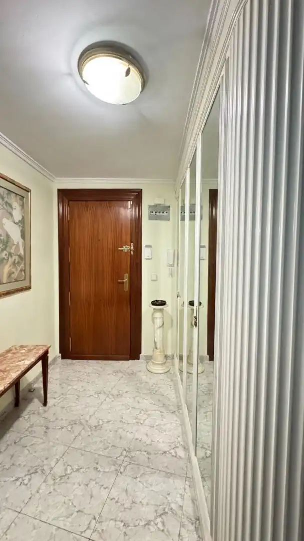 Piso para compartir en Alicante / Alacant con Terraza, Amueblado y Alarma