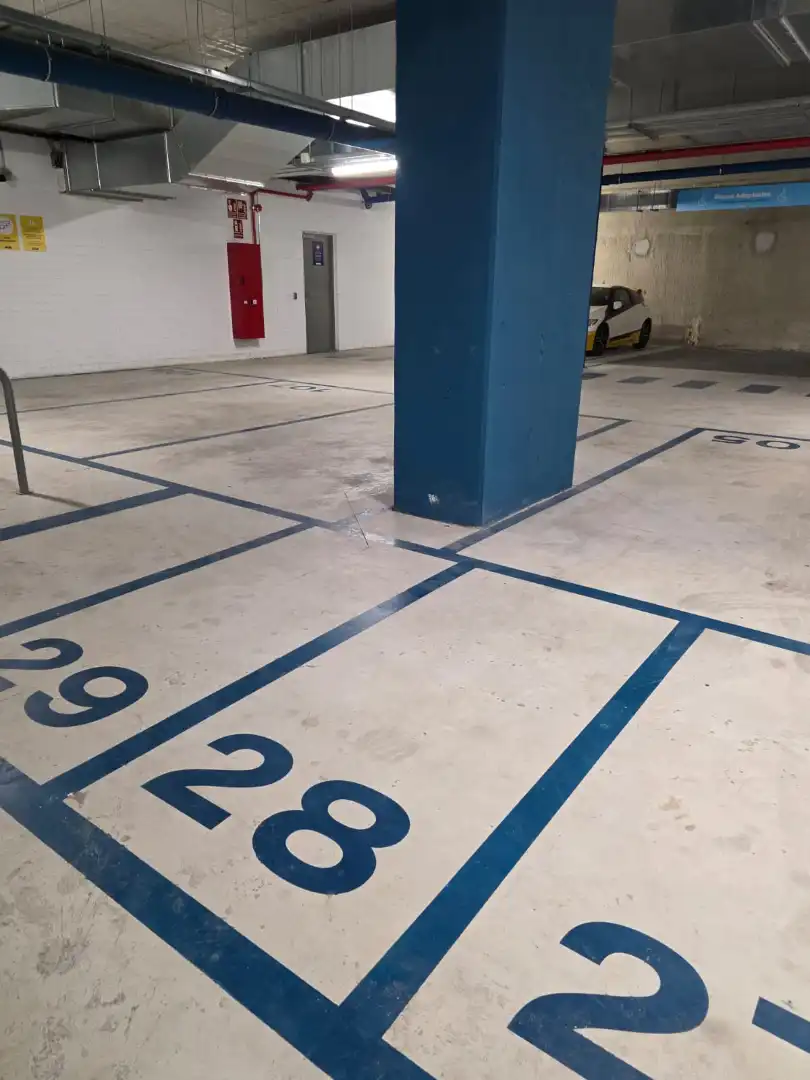 Parcheggio con ascensore in affitto a Carrer del Doctor Trueta 209, imagen 8