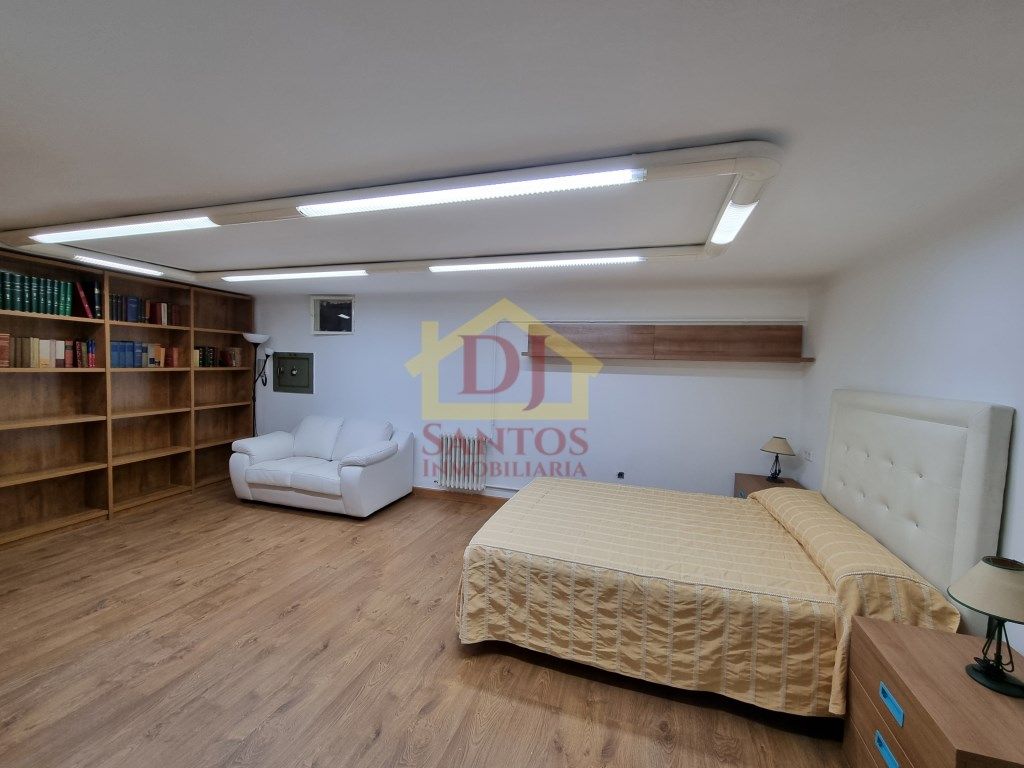 Apartment for sale in Salamanca Capital  with Heating and Furnished