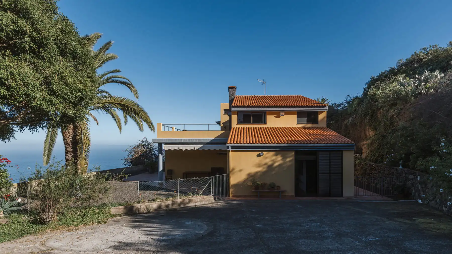 Vista exterior de Casa o xalet en venda en San Juan de la Rambla amb Jardí privat, Parquet i Terrassa