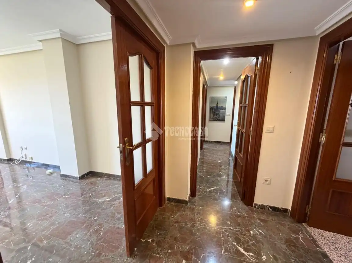 Wohnung zum Verkauf in Jaén mit Terrasse