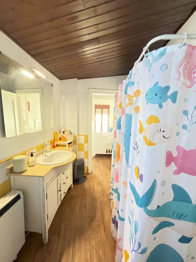 Badezimmer von Haus oder Chalet zum Verkauf in Úbeda mit Heizung, Terrasse und Abstellraum
