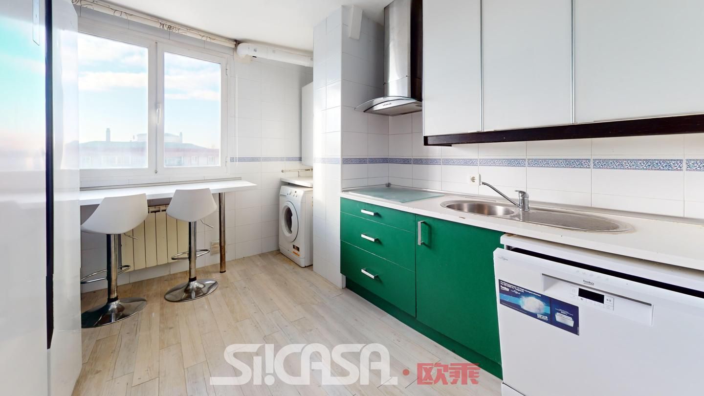 Cuina de Pis en venda en Parla amb Calefacció i Piscina comunitària