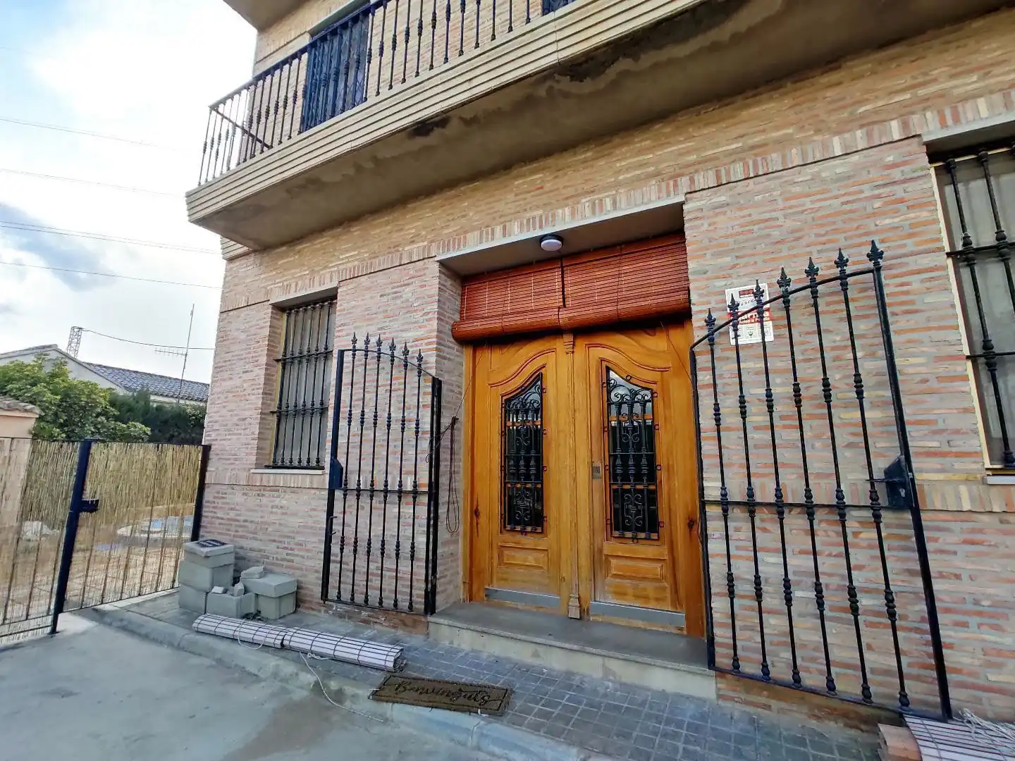 Vista exterior de Casa o xalet en venda en Alboraya amb Terrassa, Traster i Piscina