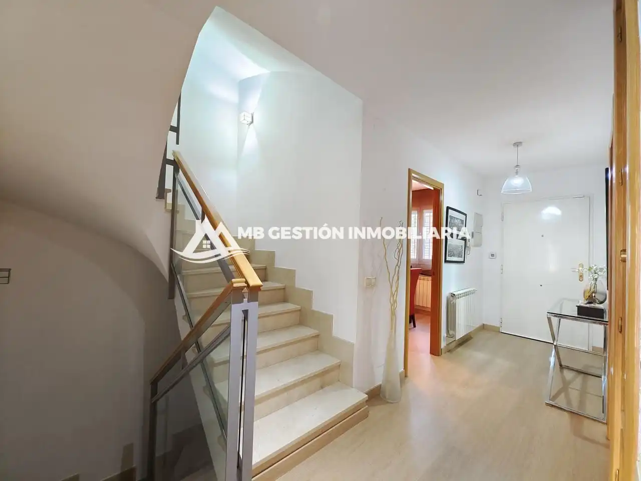 Detached homes for sale in Calle de Luarca, La Serna