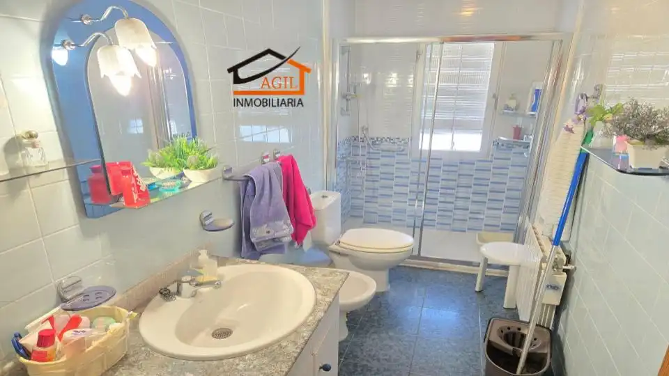 Baño de Piso en venta en Leganés con Aire acondicionado, Calefacción y Terraza