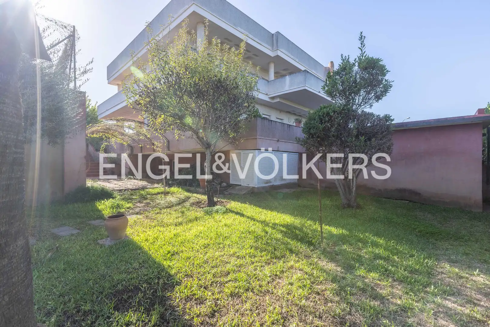 Exterior view of Houses for sale in Dos Hermanas  with Air Conditioner, Heating and Private garden