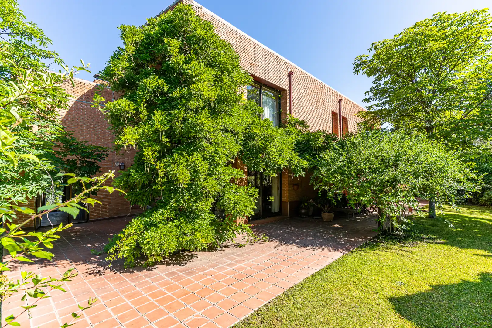 Exterior view of Houses for sale in Las Rozas de Madrid  with Heating and Private garden