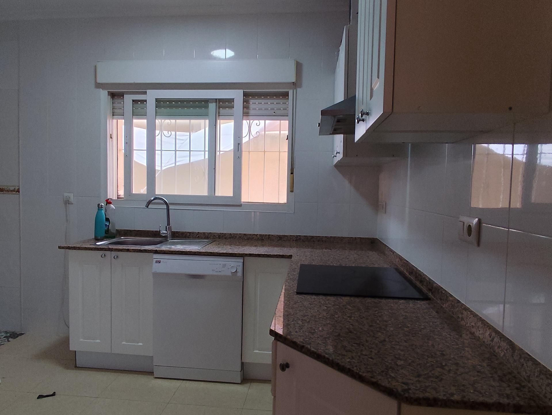Kitchen of Single-family semi-detached for sale in Torre-Pacheco  with Private garden