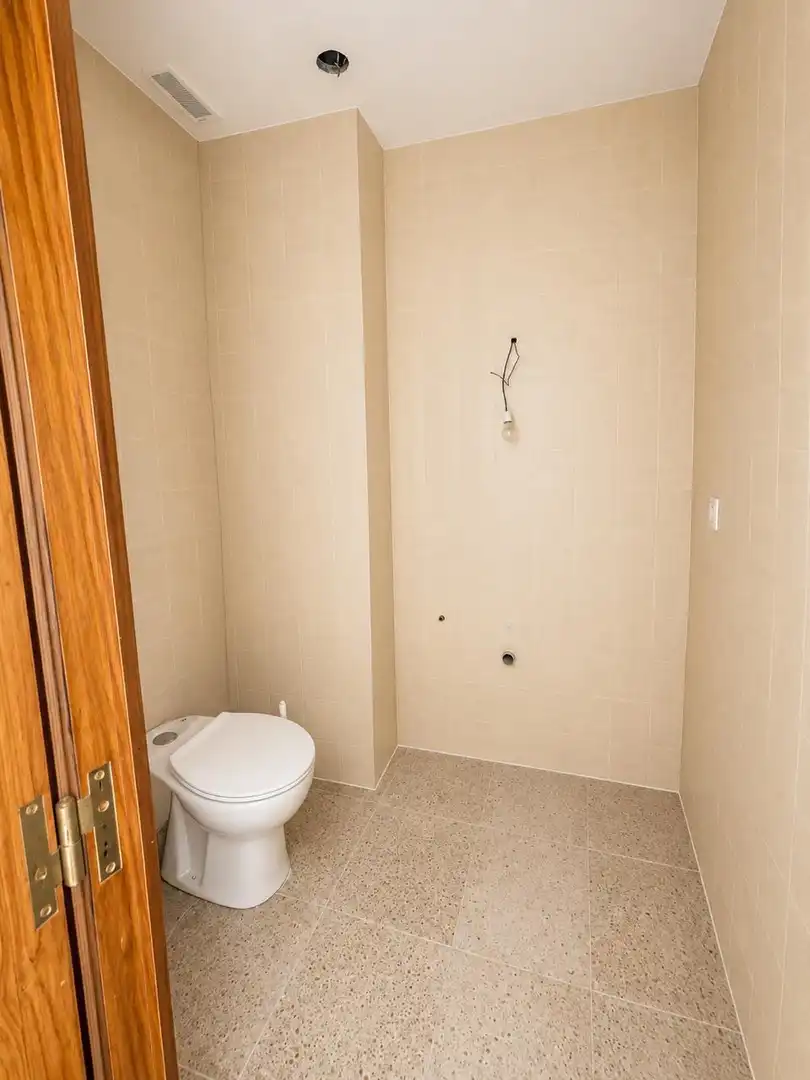 Bathroom of Commercial properties for sale in Marratxí