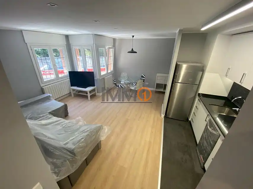 2-bedroom flat seasonal rent in Encamp · 3 of 17