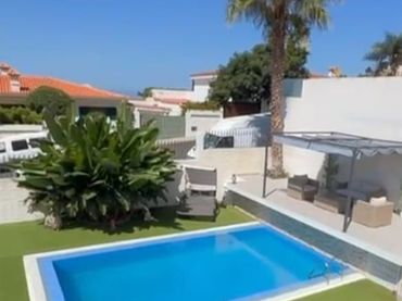 Casa amb piscina en venda a Las Cuevas - Los Gómez