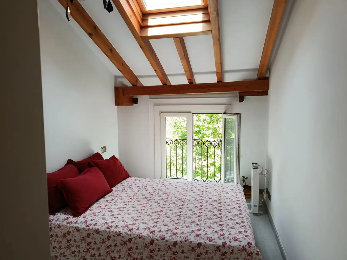 Habitación de Piso en venta en Santander con Amueblado, Horno y Lavadora