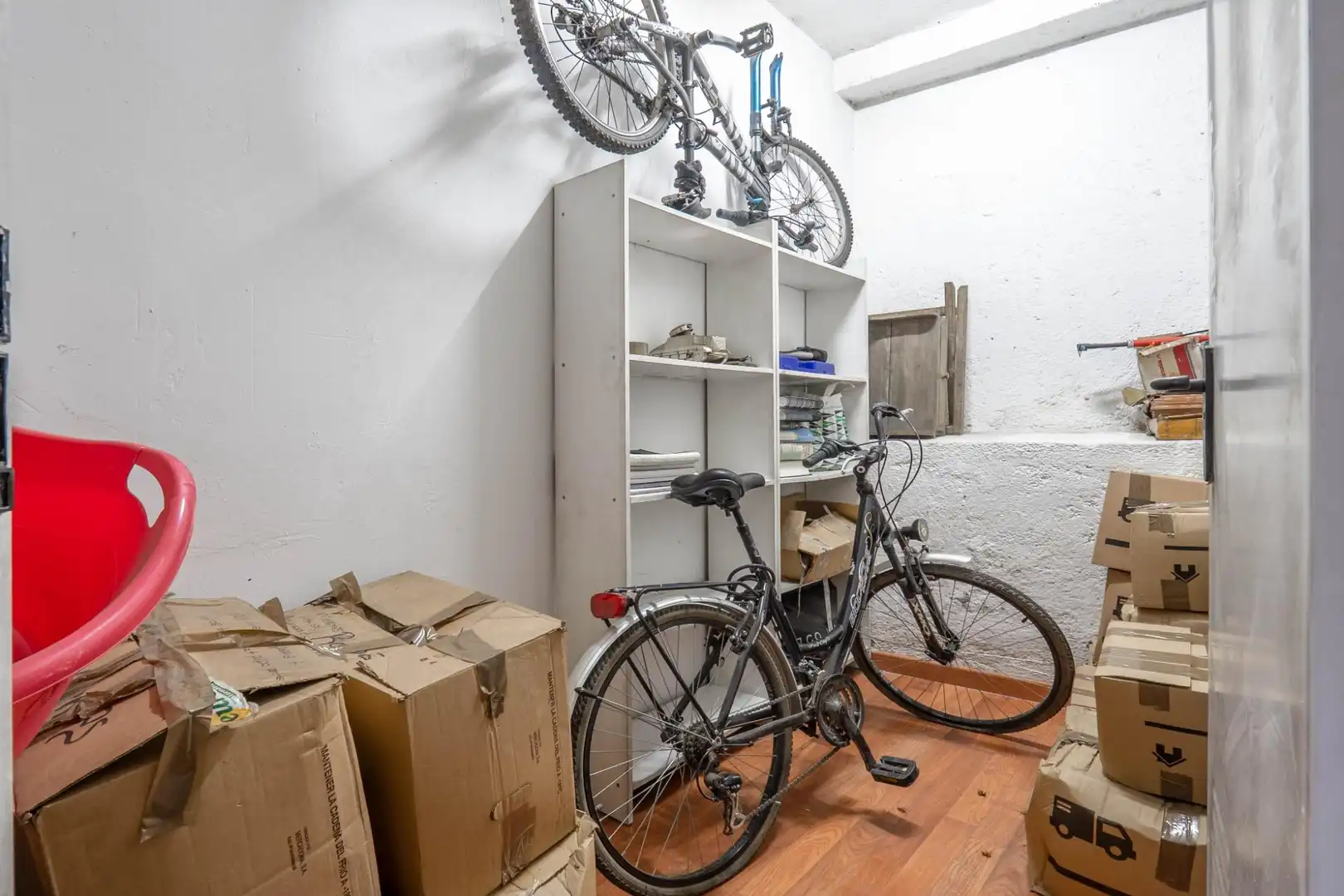 Wohnung zum Verkauf in Granada mit Klimaanlage, Heizung und Terrasse
