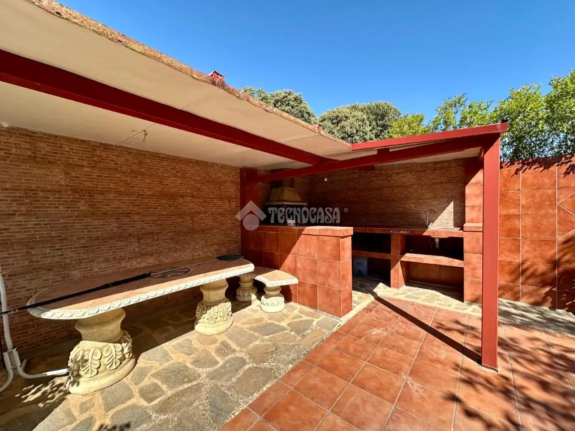 Terrassa de Casa o xalet en venda en Pioz amb Aire condicionat