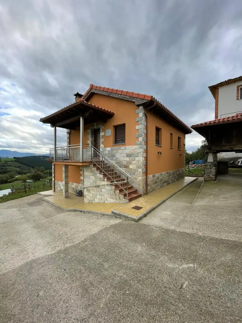 Vista exterior de Finca rústica de alquiler en Tineo con Calefacción, Jardín privado y Parquet