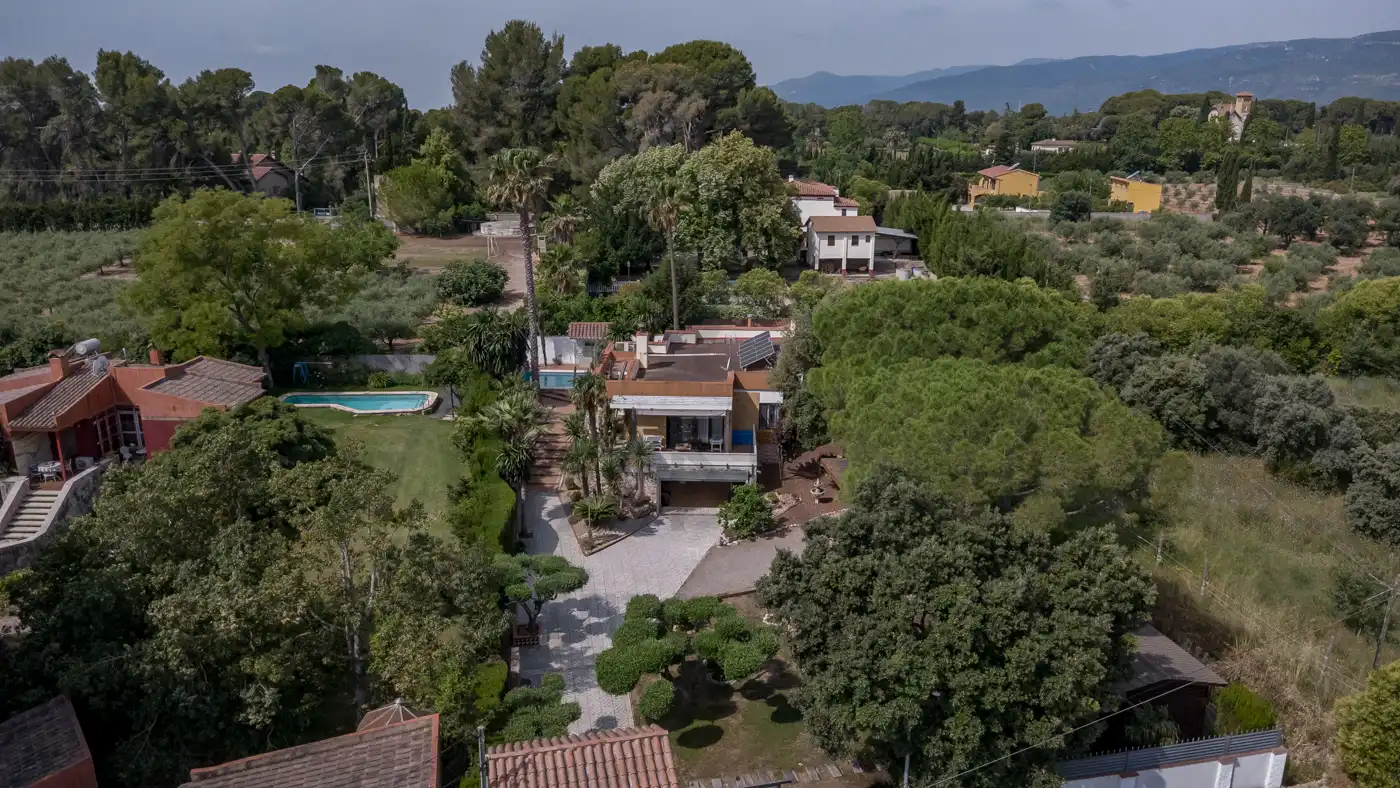 Vista exterior de Casa o xalet en venda en Valls amb Aire condicionat, Calefacció i Jardí privat