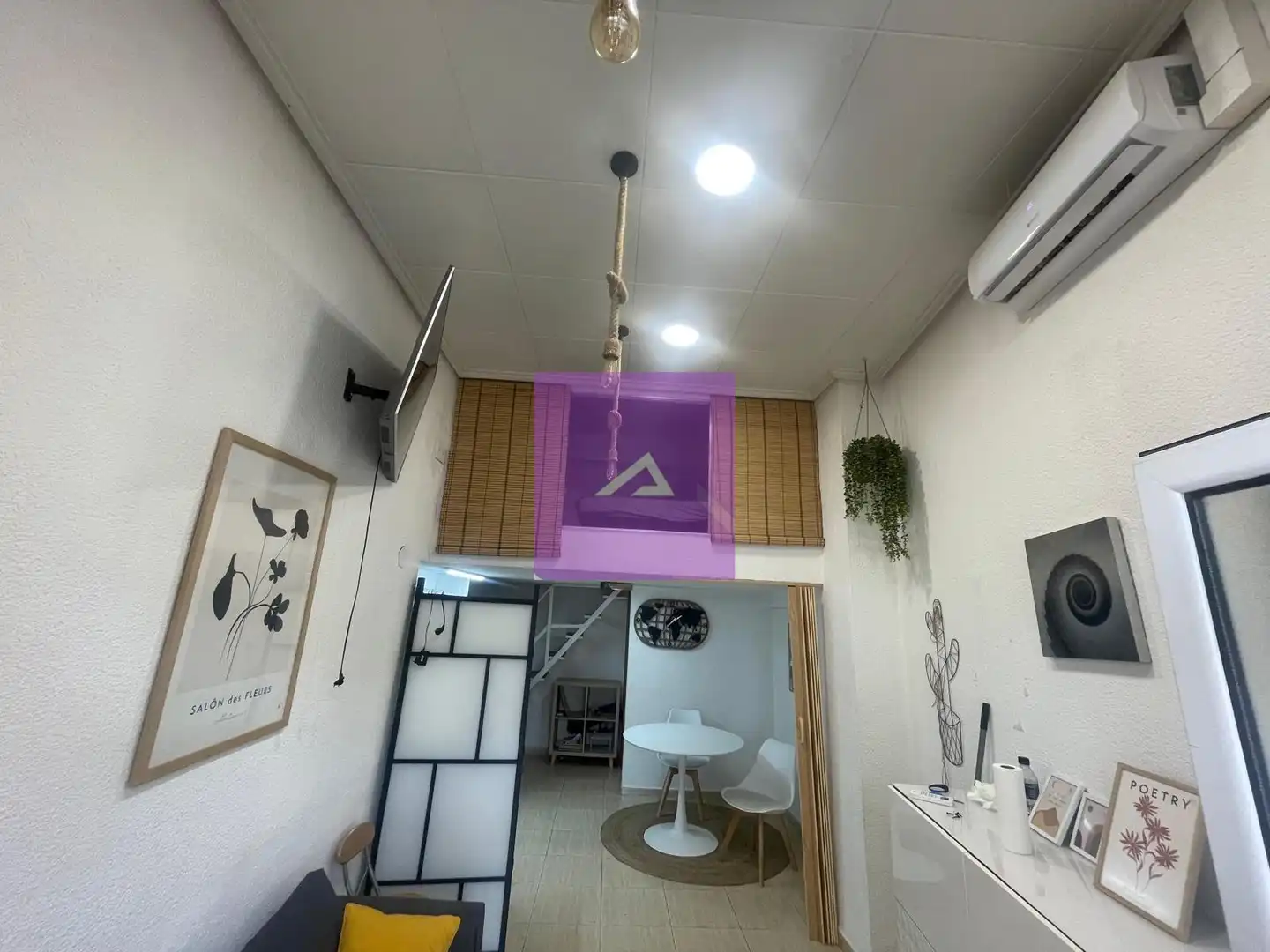 Local en venta en Valencia con Aire acondicionado y Amueblado