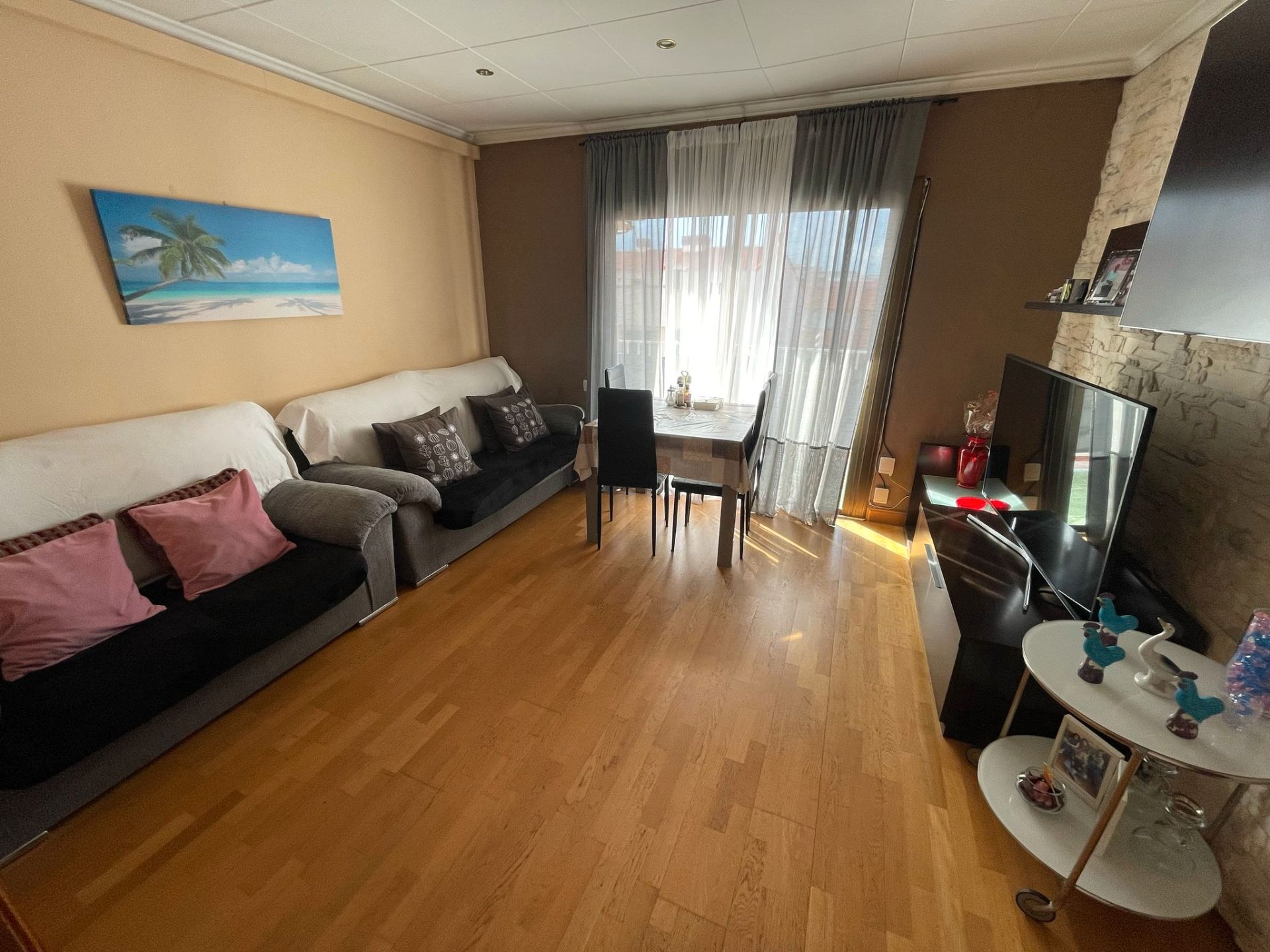 Piso en venta en Carrer de Llinars, La Gavarra