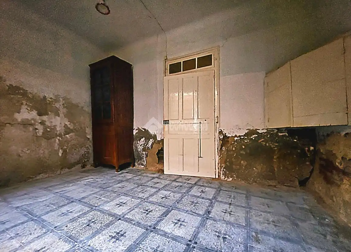 Buildings for sale in Remolinos