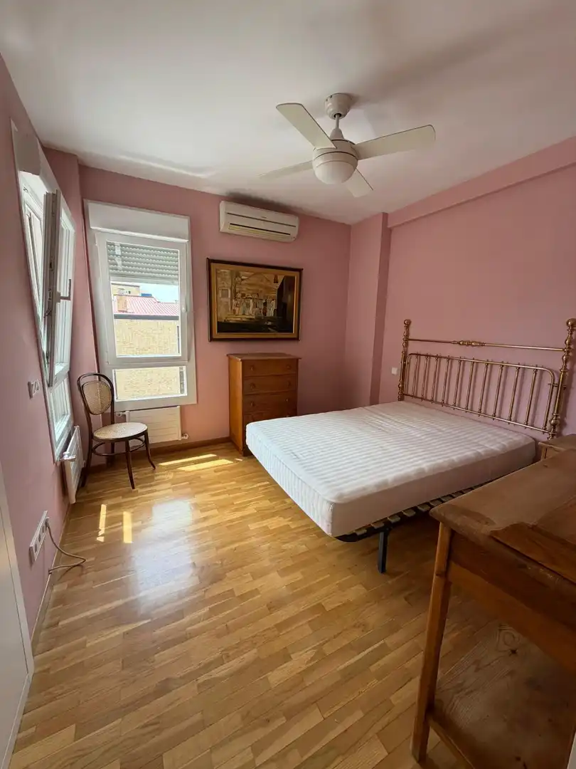 Habitación de Piso de alquiler en Madrid con Aire acondicionado, Calefacción y Parquet