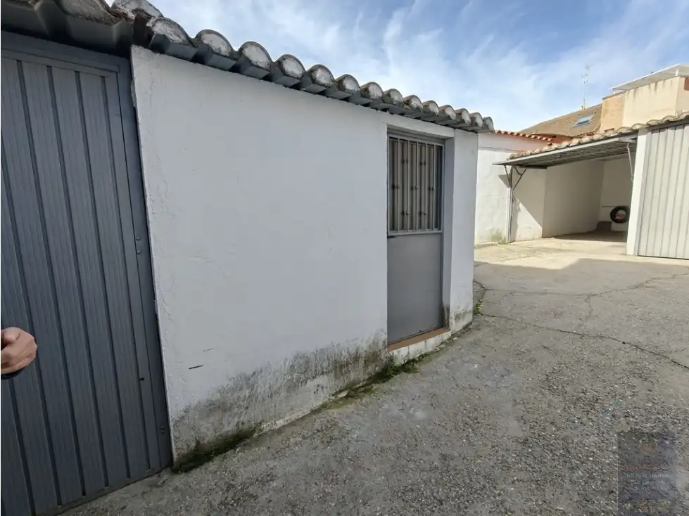 Vista exterior de Dúplex en venta en Valmojado con Aire acondicionado y Terraza