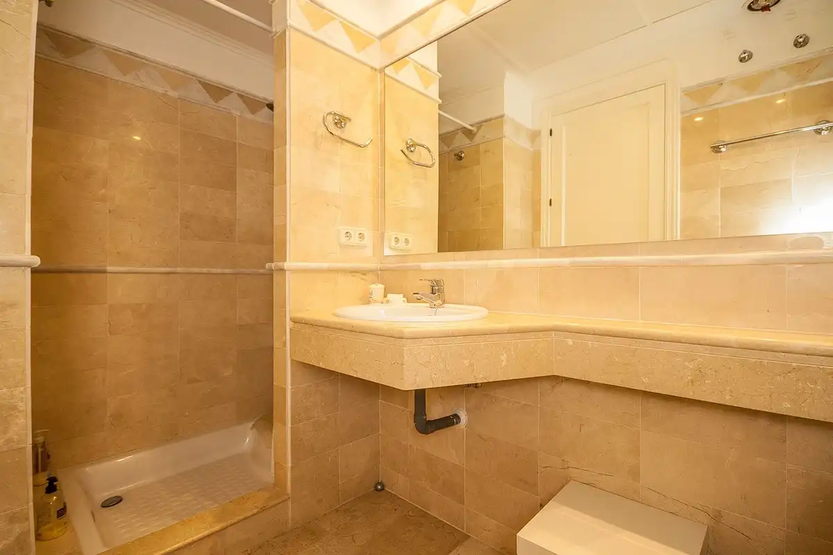 Flat with lift for sale in Elviria - Cabopino, imagen 11