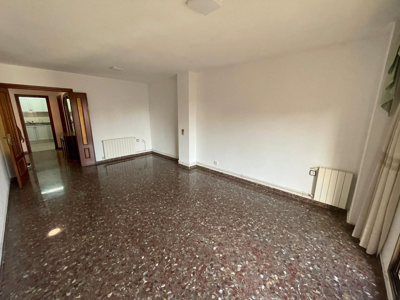 Piso de alquiler en Avenida Blasco Ibáñez, Centro Ciudad