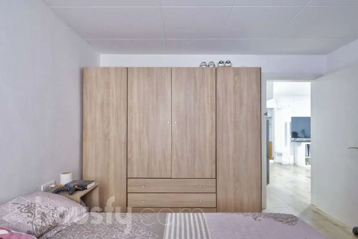 Habitación de Piso en venta en Barcelona con Parquet