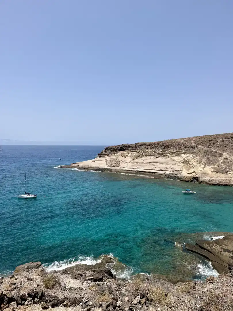 Vista exterior de Piso de alquiler en Adeje con Aire acondicionado, Jardín privado y Piscina