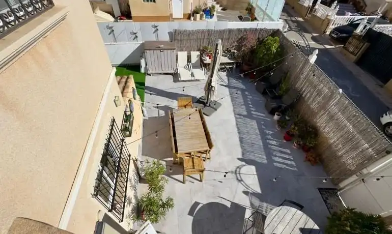 Terrassa de Casa adosada en venda en Orihuela amb Aire condicionat, Jardí privat i Terrassa