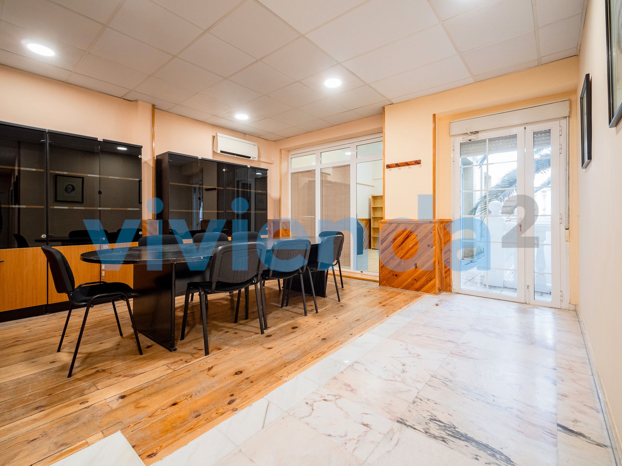 Dining room of Office to rent in  Madrid Capital  with Air Conditioner, Heating and Terrace