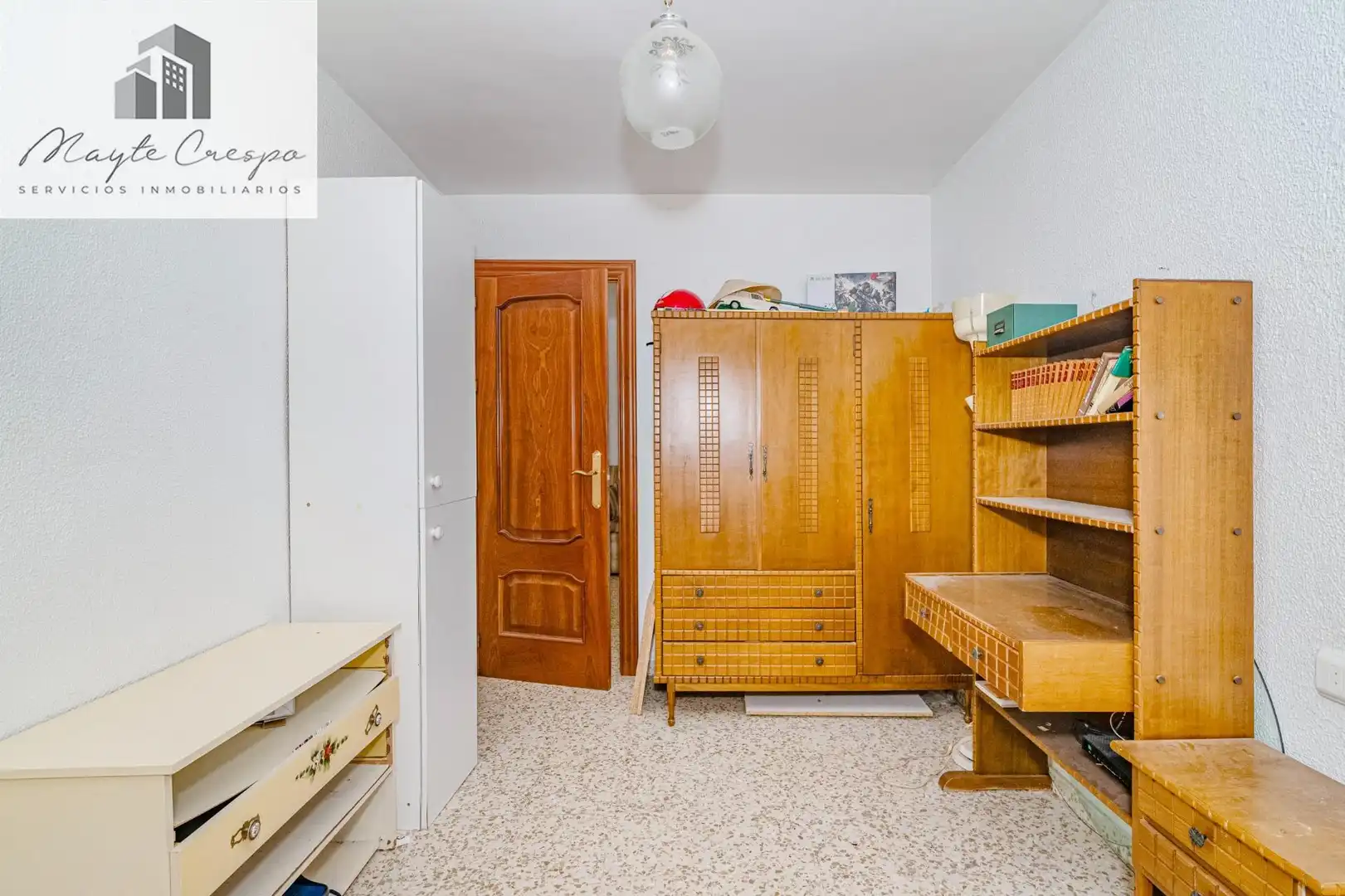 Habitación de Piso en venta en Granada con Aire acondicionado y Balcón