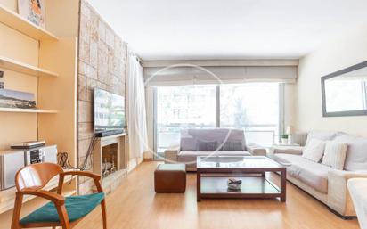 Sala d'estar de Pis en venda en  Barcelona Capital amb Aire condicionat i Calefacció
