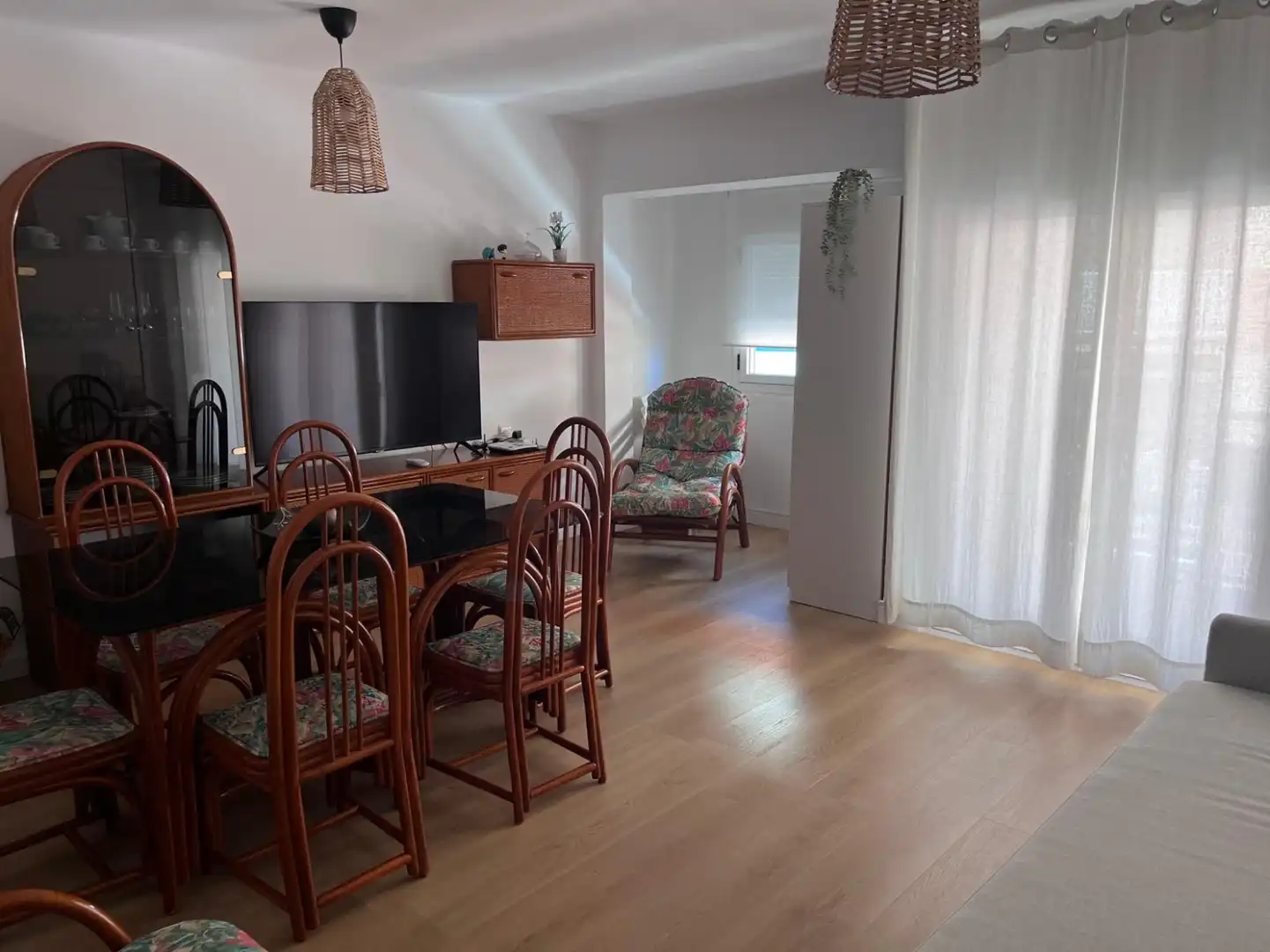 Menjador de Pis de lloguer en Sagunto / Sagunt amb Aire condicionat, Parquet i Moblat