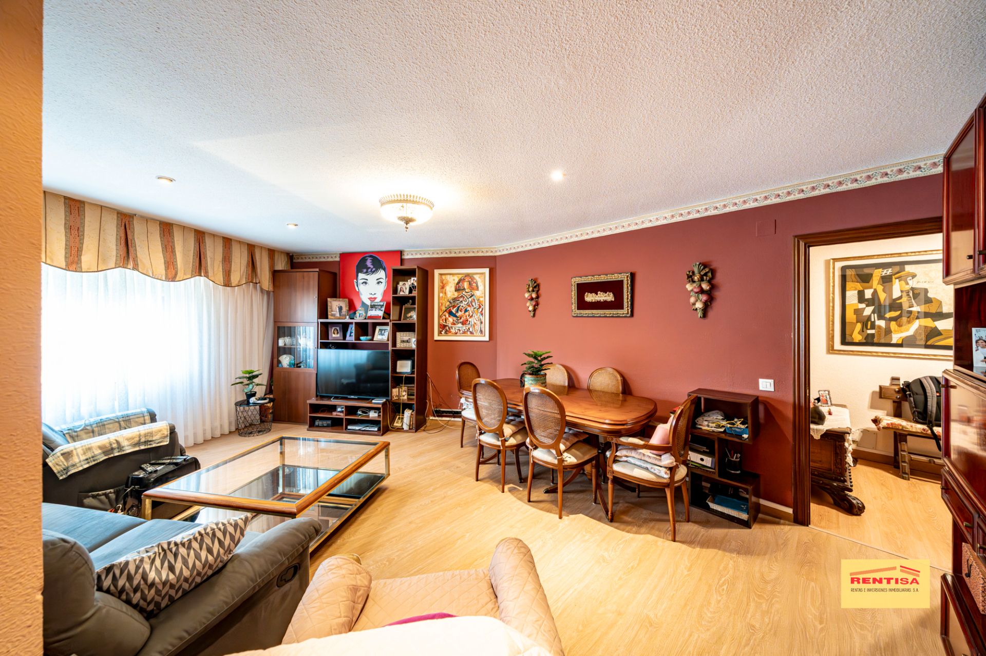 Living room of Flat for sale in  Madrid Capital  with Air Conditioner, Heating and Parquet flooring