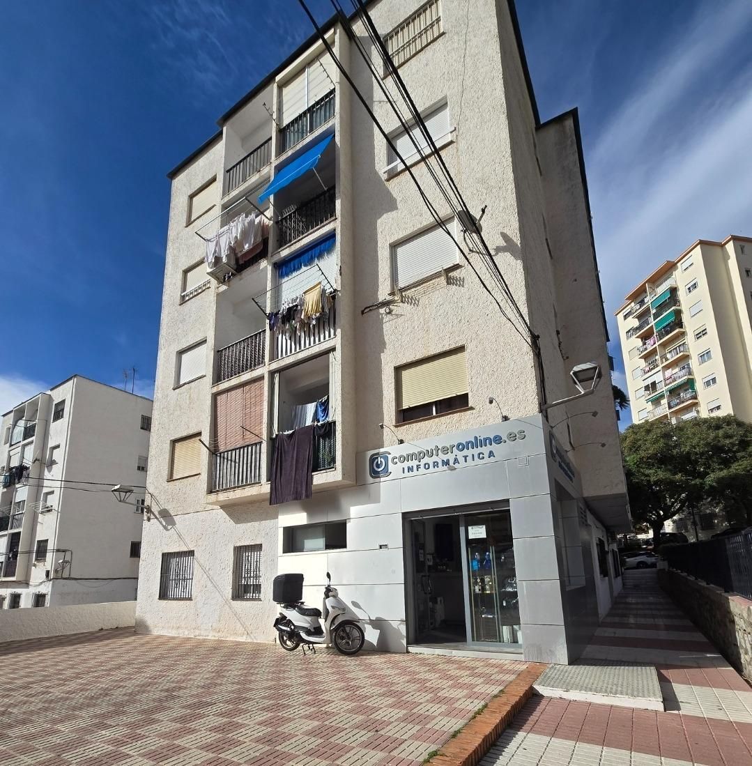 Vista exterior de Pis en venda en Marbella amb Terrassa